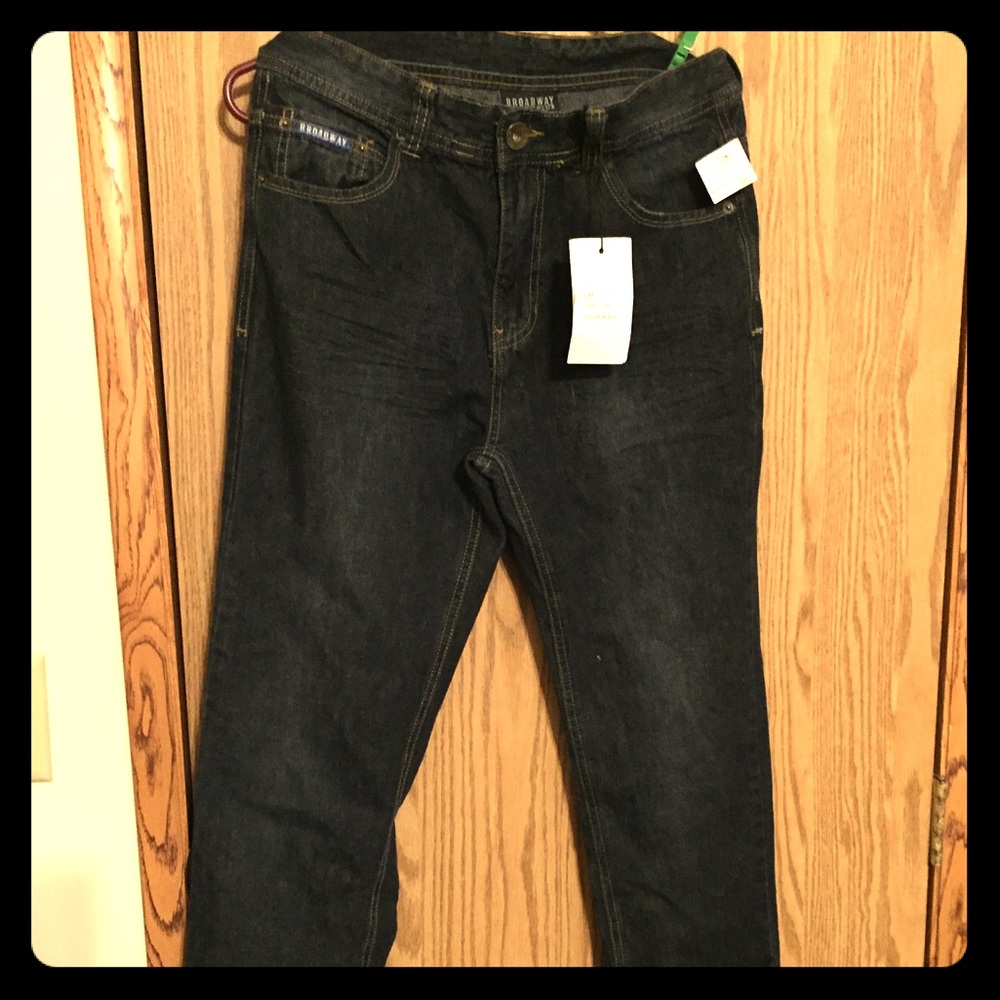 Broadway men's 34